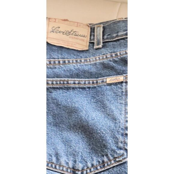 Levi Strauss & Co Men's Blue Jeans Size 48x30 - Picture 3 of 5